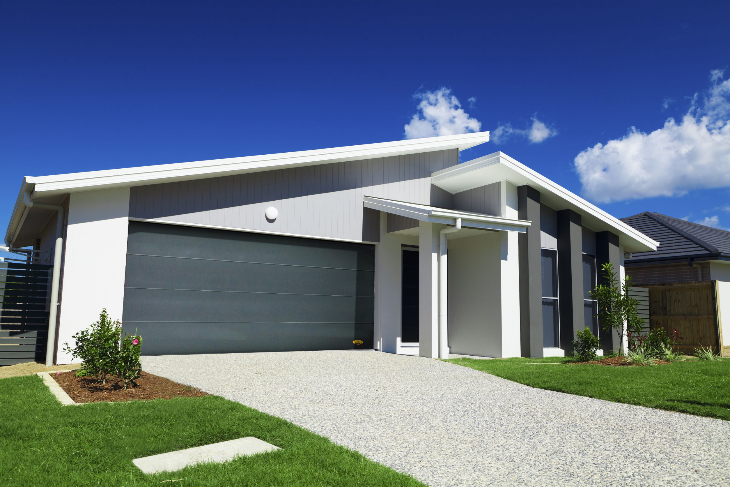 AUTOMATIC GARAGE DOORS